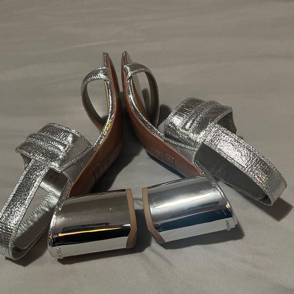 Franco Sarto Silver Block Heel Sandals - size 6 1/2 - Picture 8 of 9